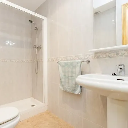 Ermitana Apartman *